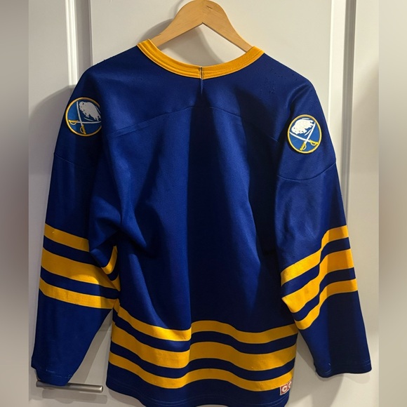 Vintage Buffalo Sabers CCM Jersey - Picture 8 of 9